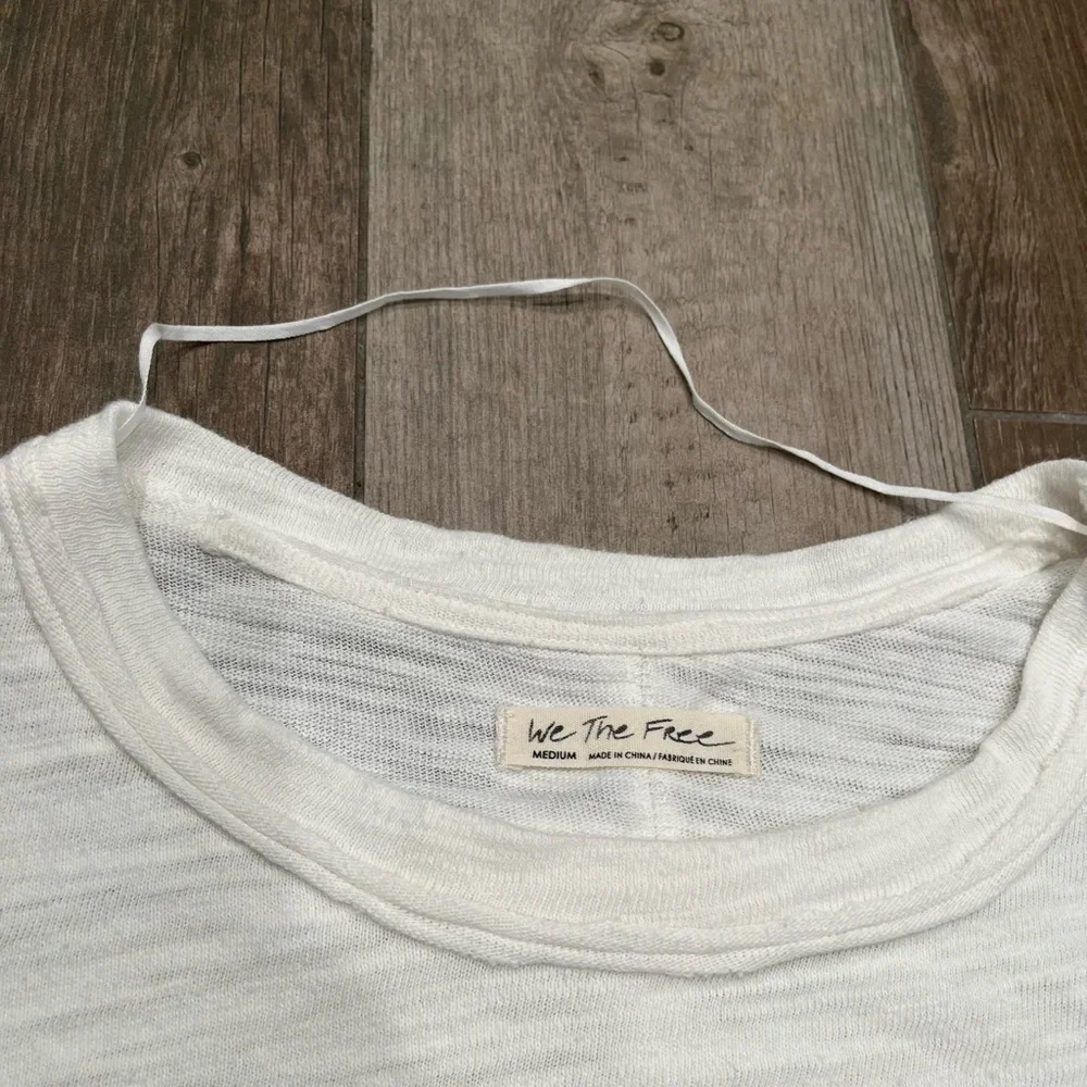 Free People We The Free White Long Sleeve Pullover Raw Seams Waffle Ruffle Med. - Picture 2 of 8